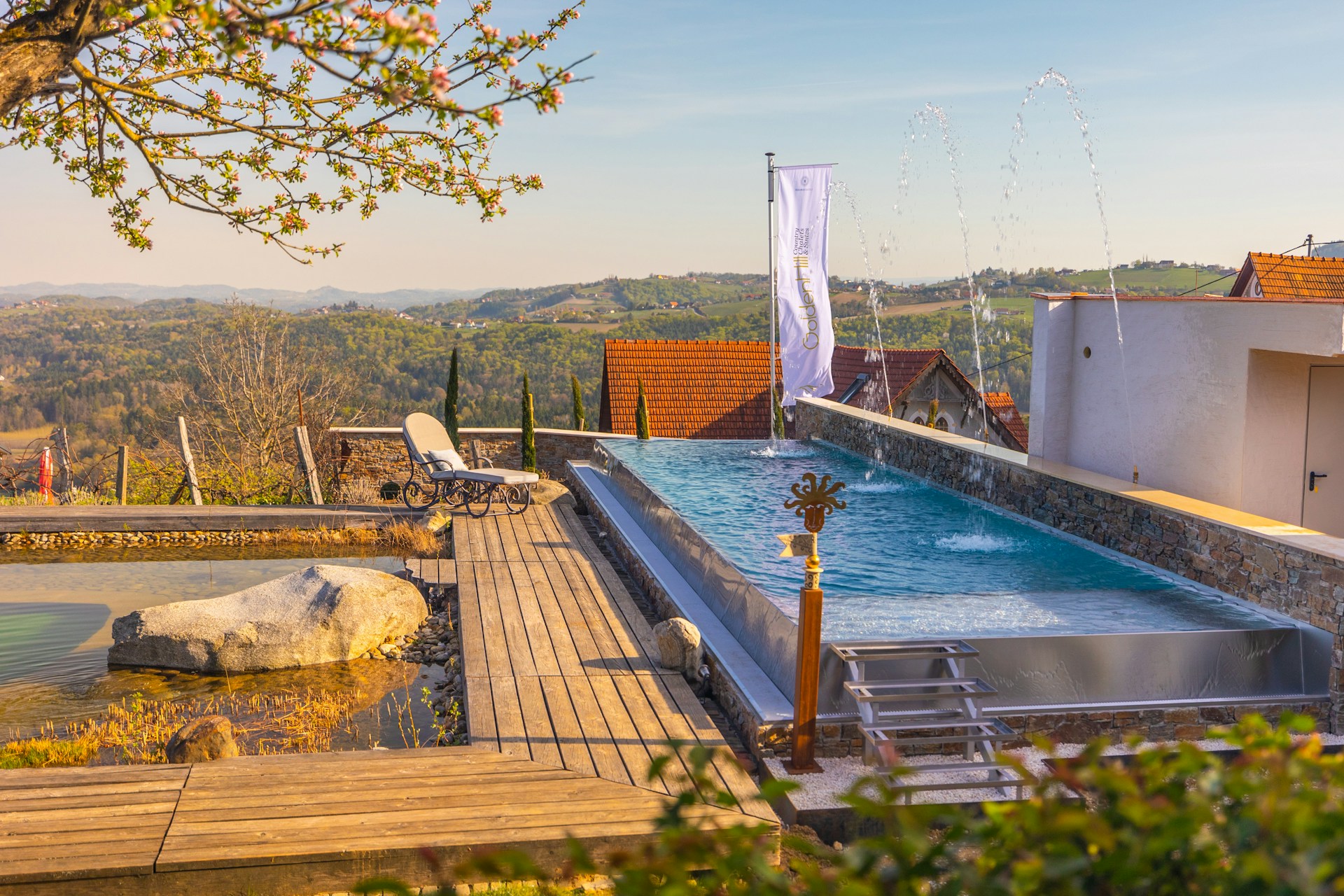 Vacances à Quinta do Selão : profiter du confort, de la piscine et du panorama montagneux